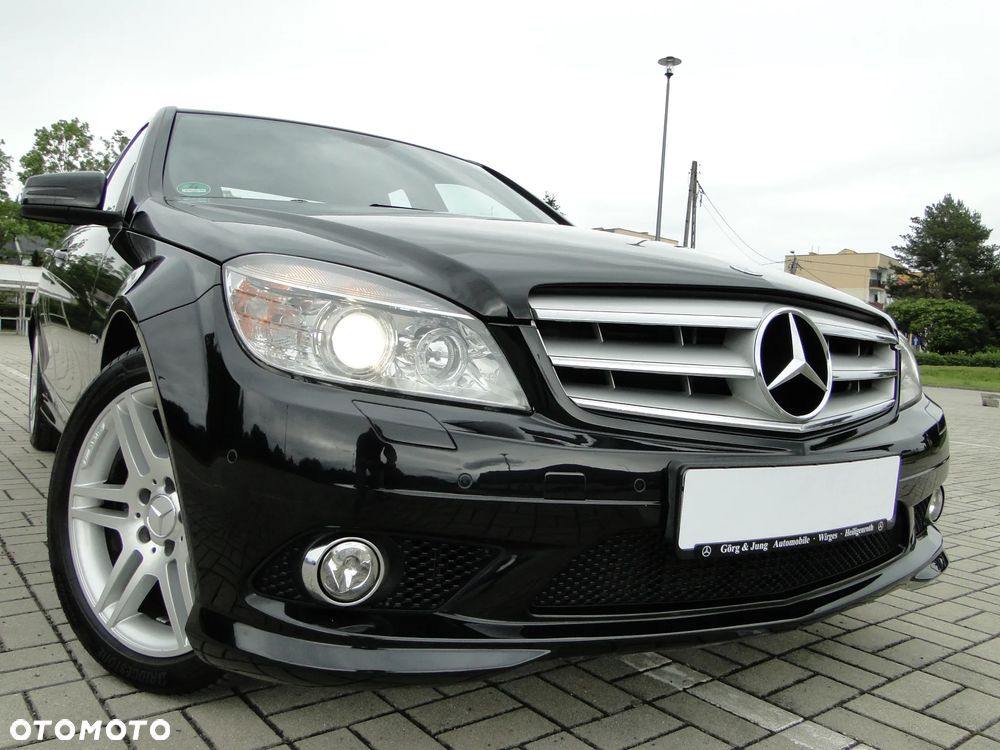 Mercedes-Benz Klasa C 200 7G-TRONIC Avantgarde Edition - 38