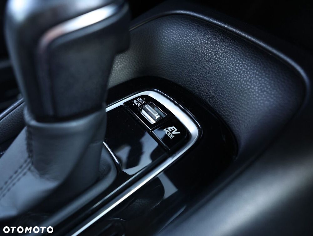 Toyota Corolla 1.8 Hybrid Comfort - 21
