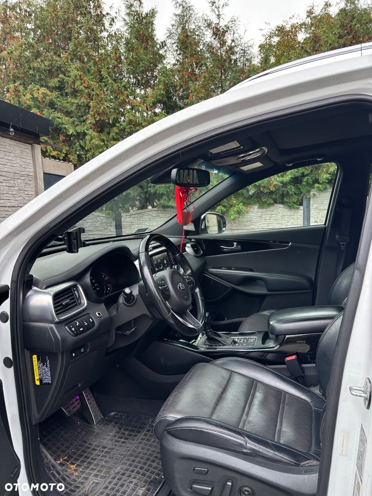 Kia Sorento - 9