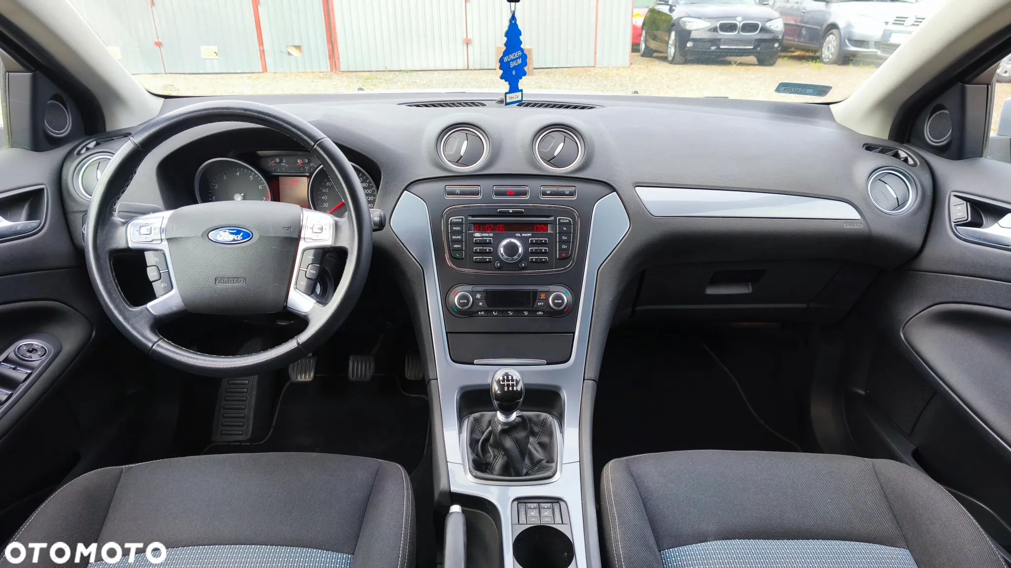 Ford Mondeo - 22