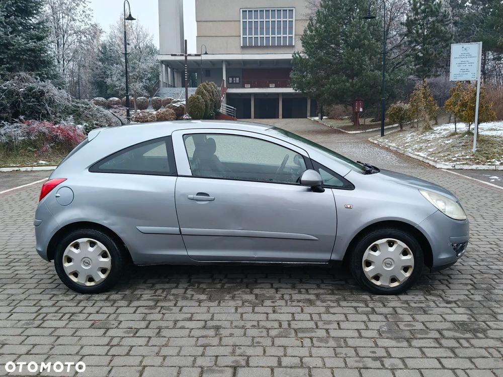 Opel Corsa 1.2 16V Cosmo - 3