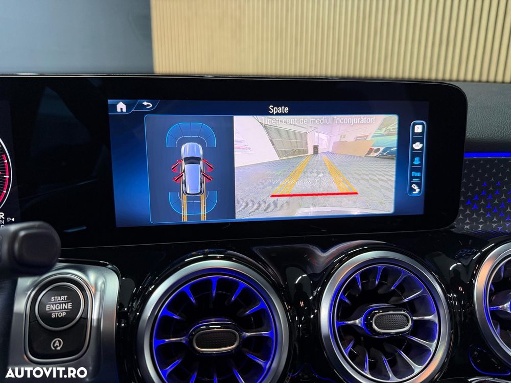 Mercedes-Benz GLB - 8