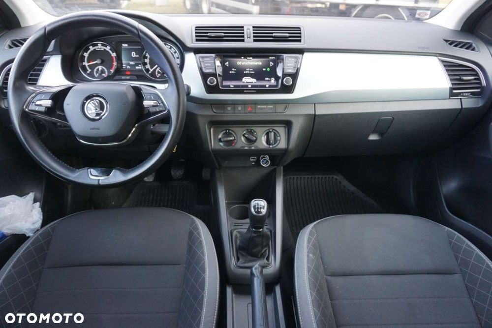 Skoda Fabia - 12