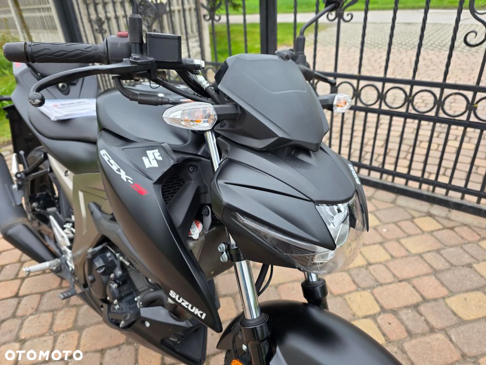 Suzuki GSX - 4