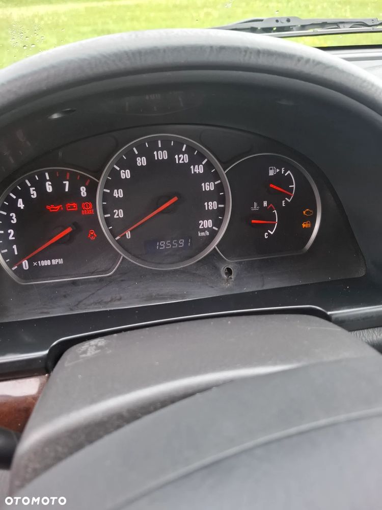 Suzuki Grand Vitara 2.7 V6 - 17