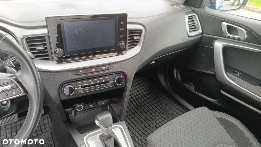 Kia Ceed 1.5 T-GDI L Business Line Plus DCT - 16