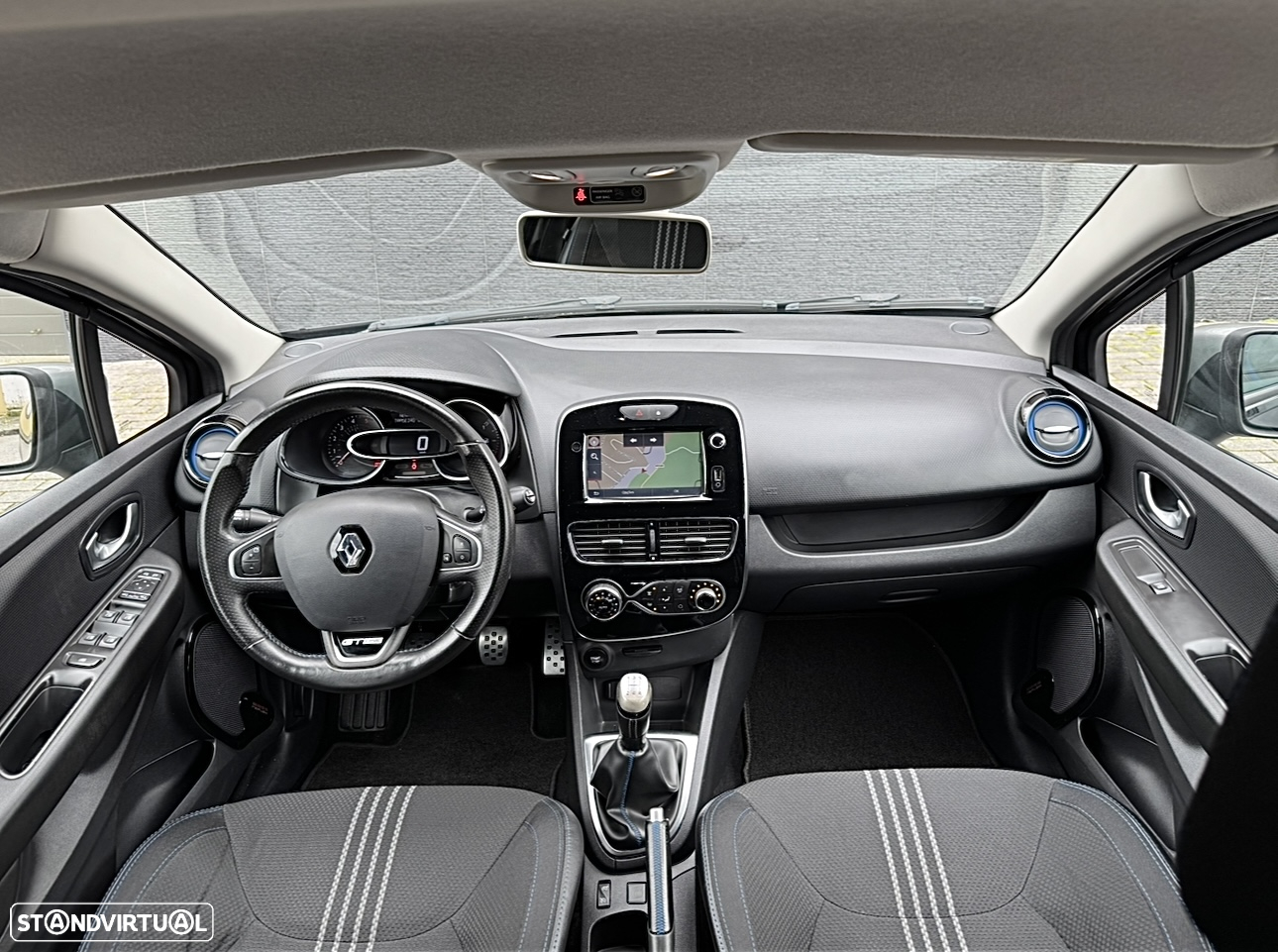 Renault Clio Sport Tourer 1.5 dCi GT Line - 16