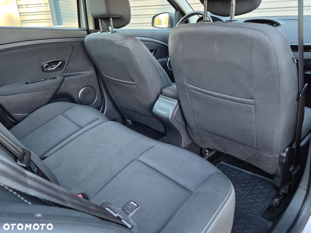 Renault Fluence 1.6 16V 110 Dynamique - 18