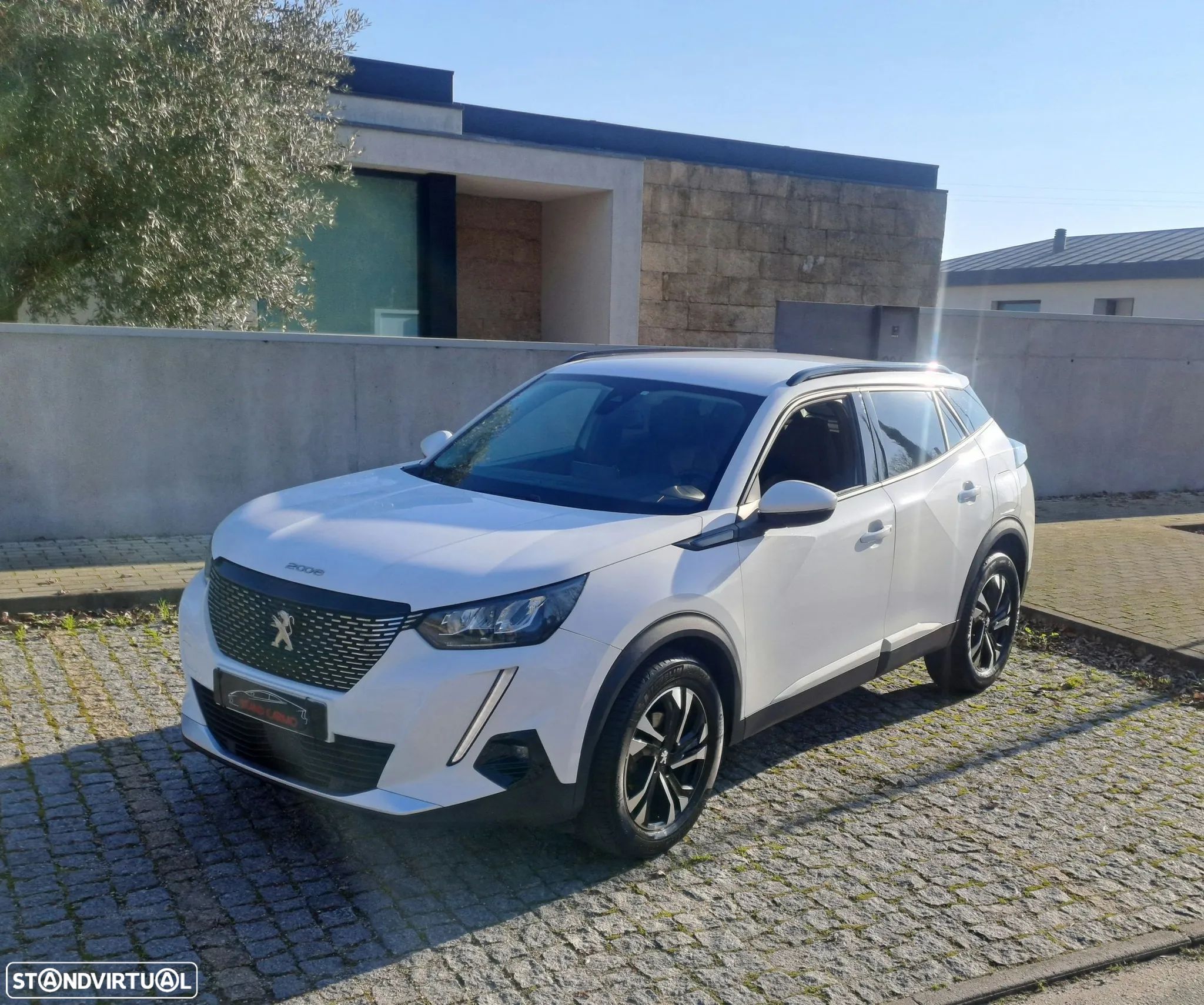 Peugeot 2008 1.5 BlueHDi Allure Pack - 1