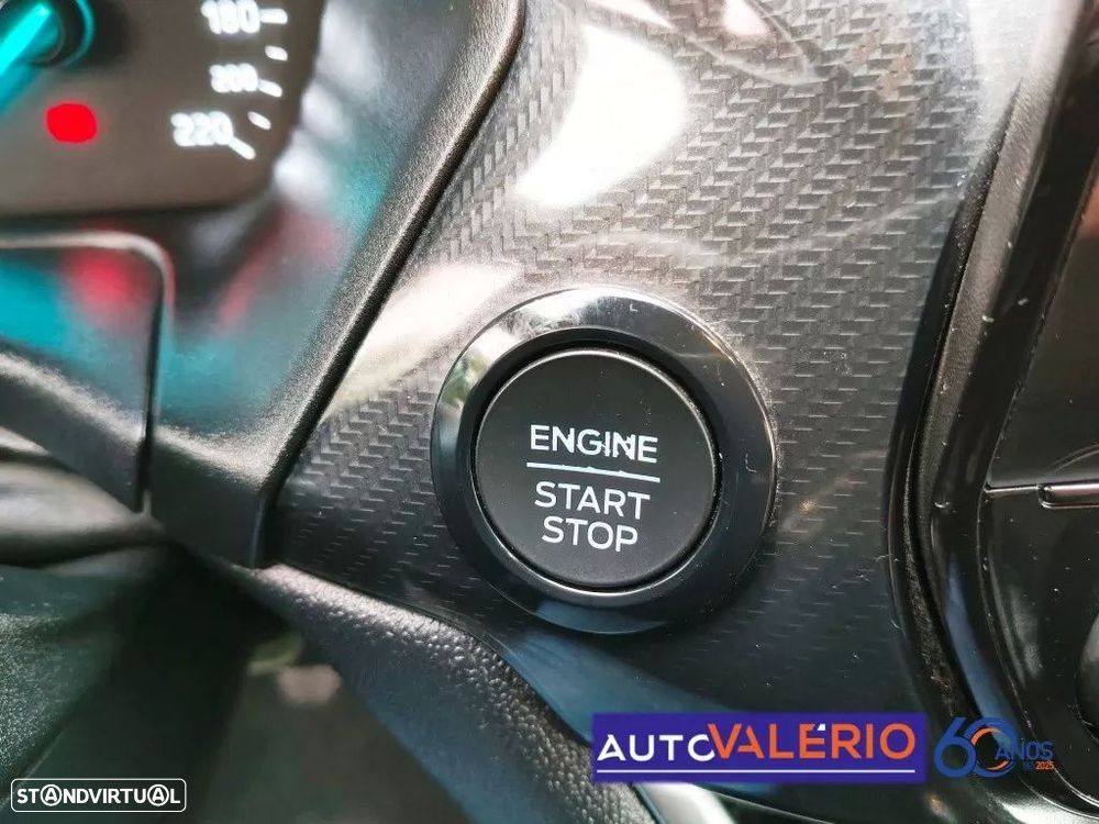 Ford Fiesta 1.0 EcoBoost ST-Line - 22