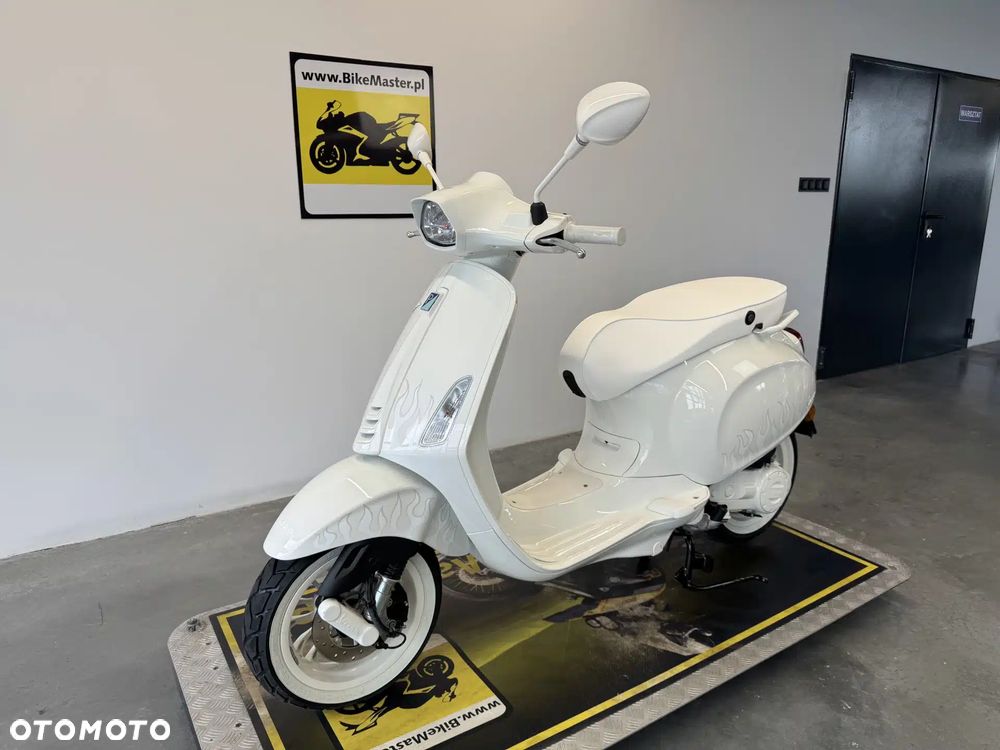 Piaggio Vespa - 4