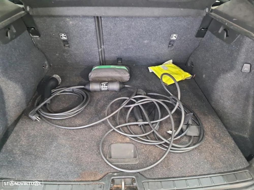 Volvo XC 40 1.5 T4 PHEV Essential - 5