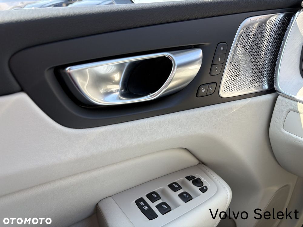 Volvo XC 60 - 18