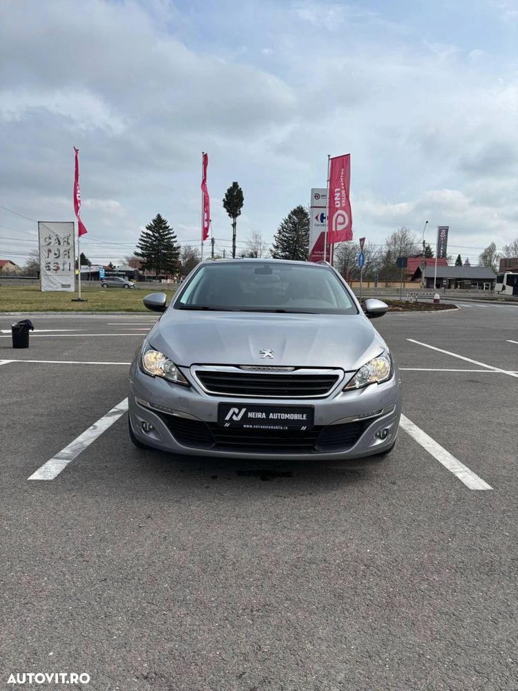 Peugeot 308 - 1