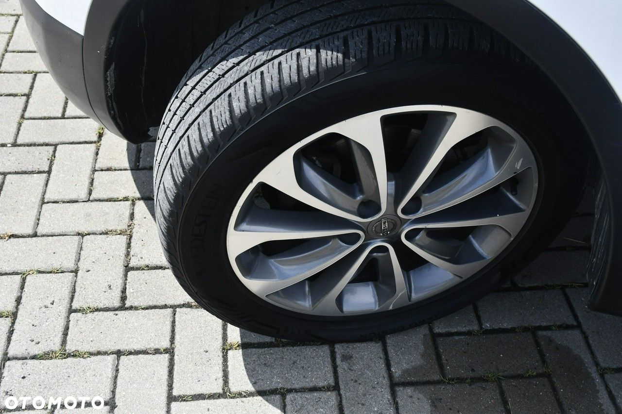 Nissan Qashqai+2 - 40