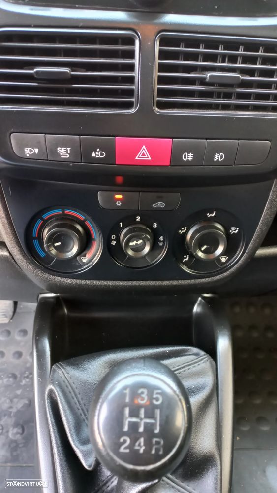 Opel COMBO 1.3 CDTI - 9