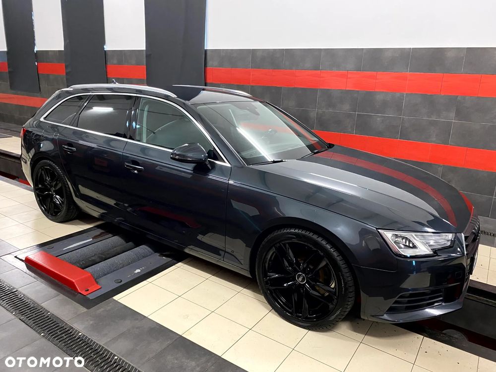 Audi A4 Avant 2.0 TDI Design - 5