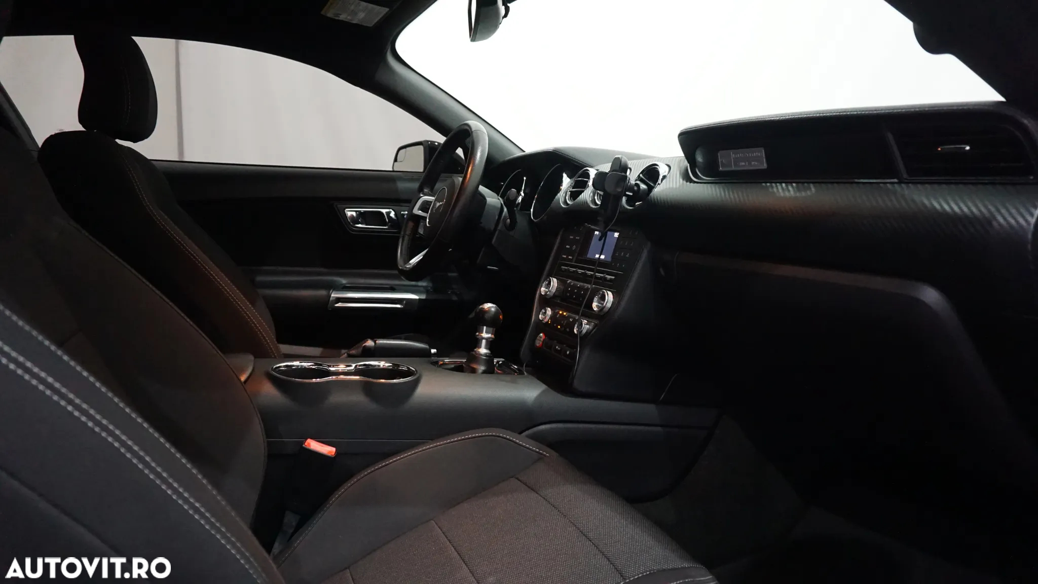 Ford Mustang - 27