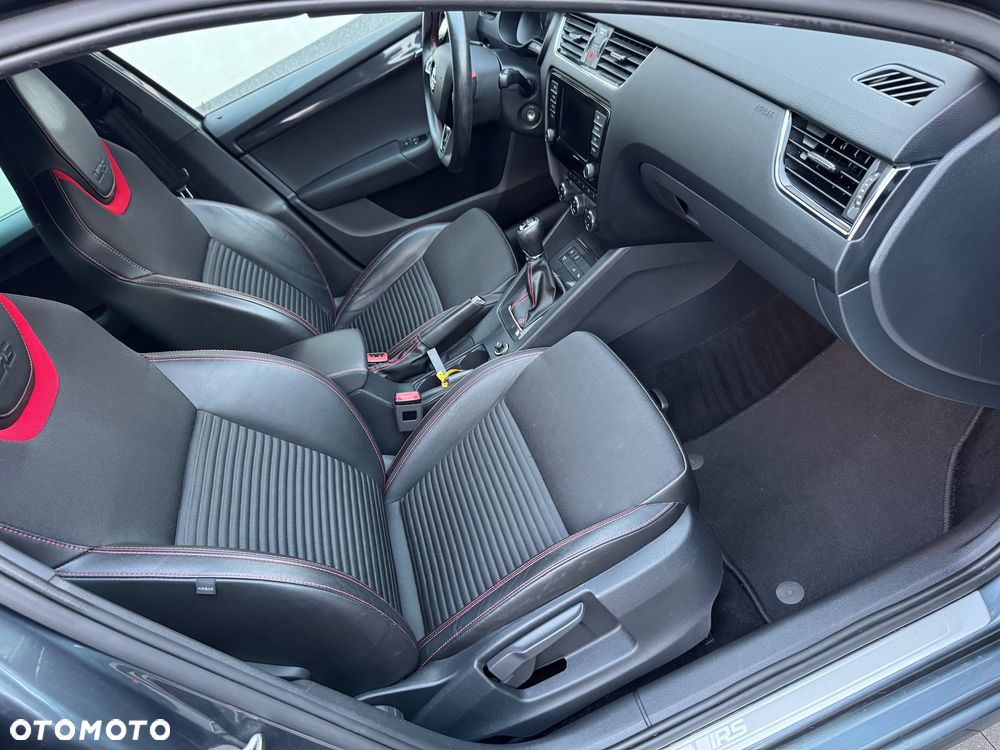 Skoda Octavia 2.0 TSI RS - 22