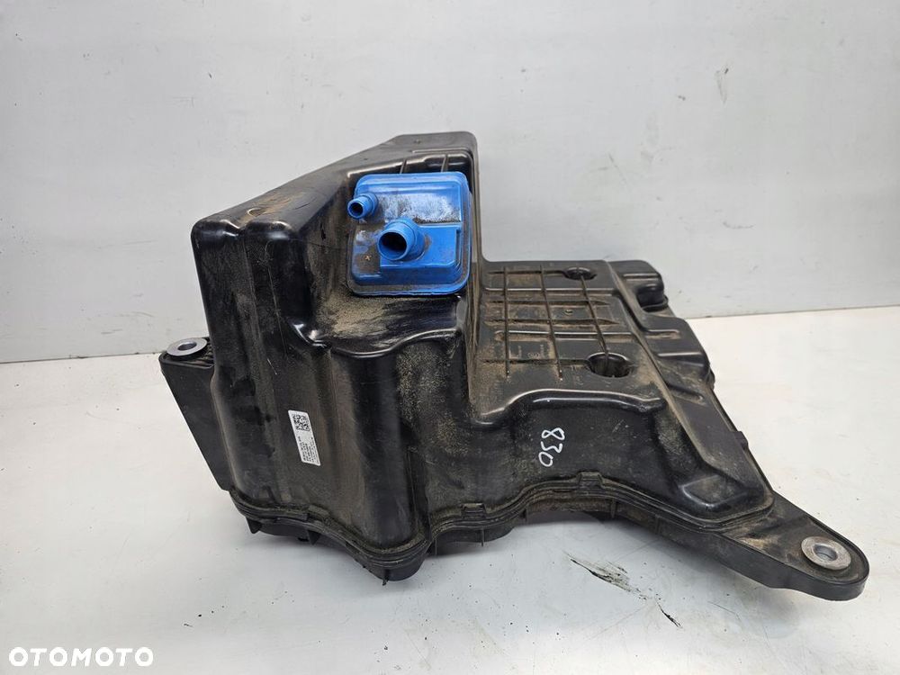 ZBIORNIK POMPA PŁYNU ADBLUE AUDI A4 B9 A5 8W 8W0131878BT 8W0131969N - 1