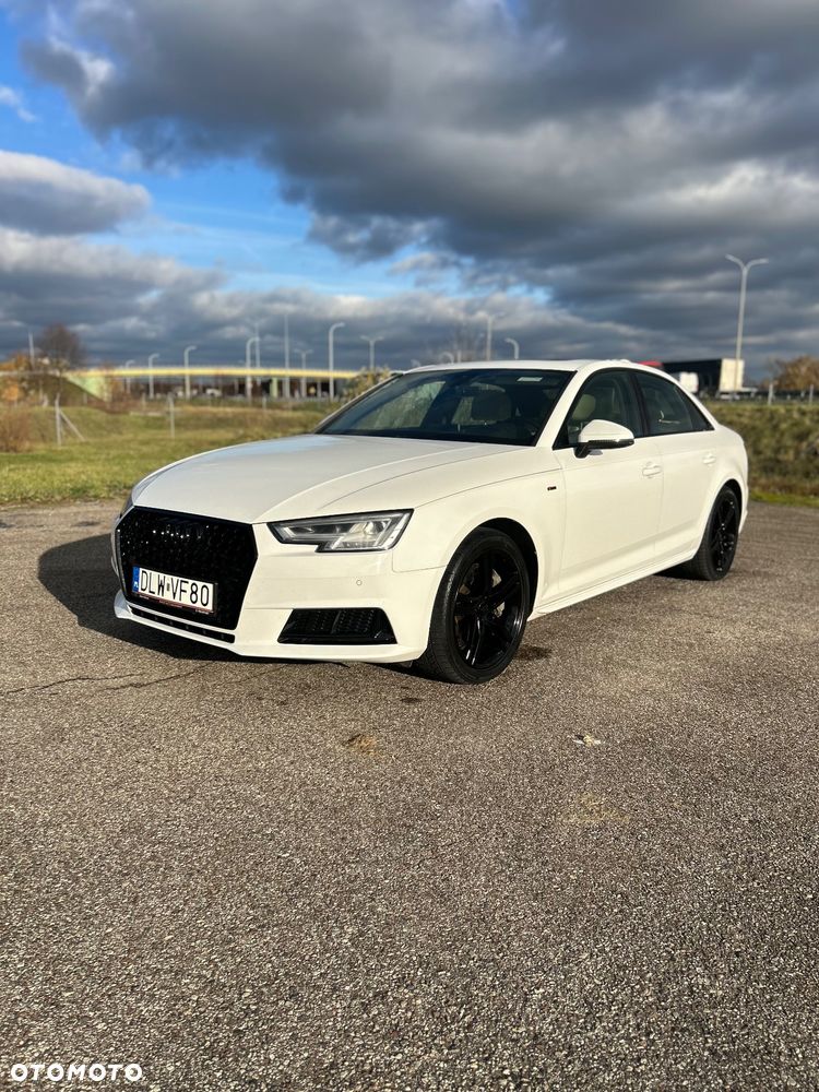 Audi A4 Limousine - 1