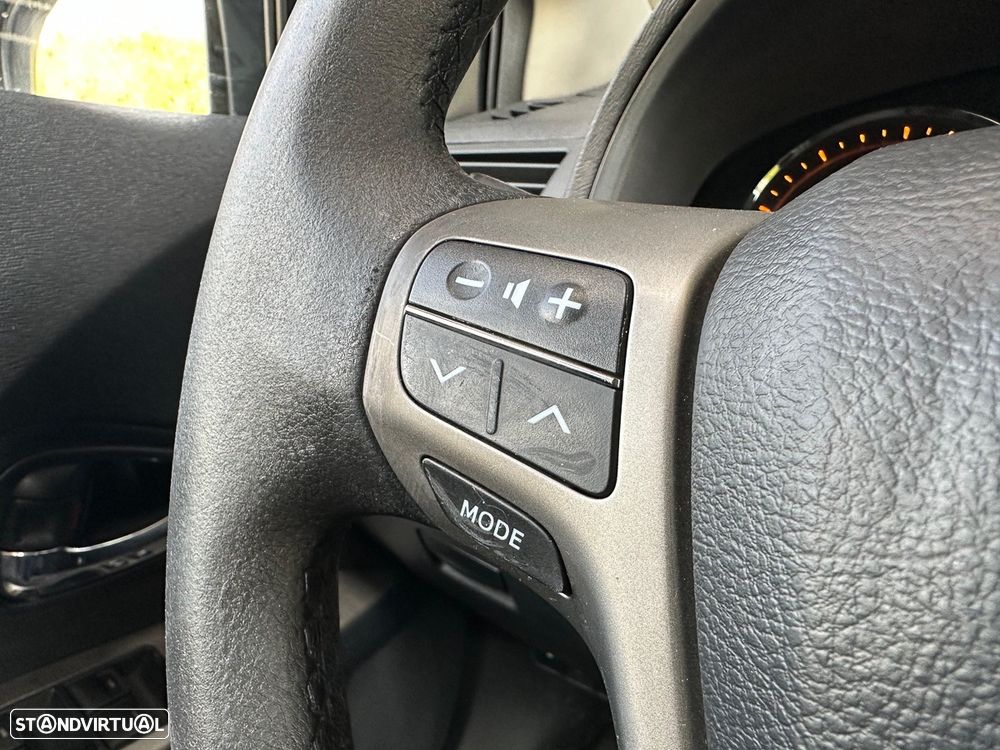 Toyota Avensis SW 2.0 D-4D Exclusive +Pele+GPS - 22