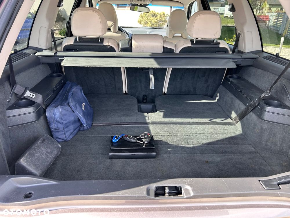 Volvo XC 90 D5 AWD Executive - 11