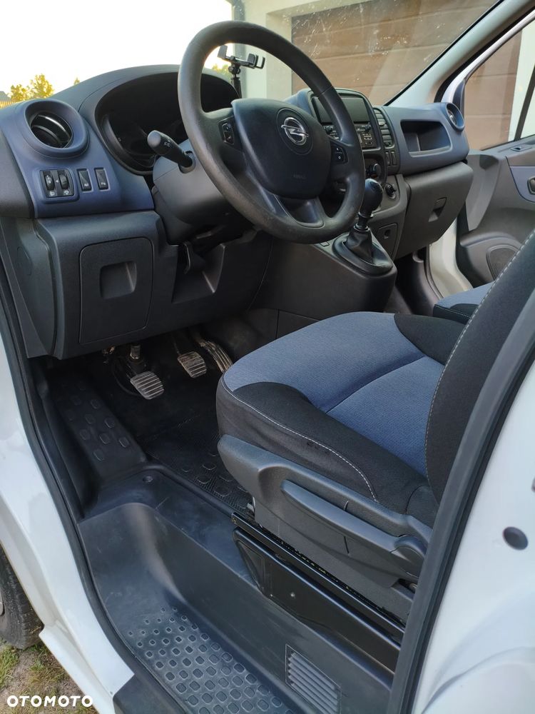 Opel Vivaro - 37