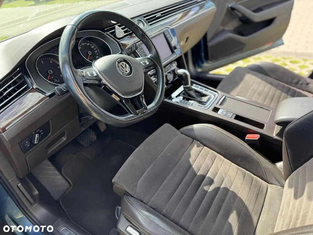 Volkswagen Passat 2.0 TDI Bi-Turbo BMT 4Mot Highline DSG - 13