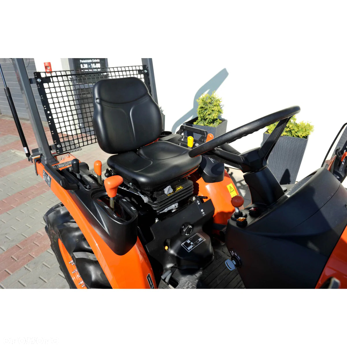 Kubota Kubota B1241 4x4 24KM - 11