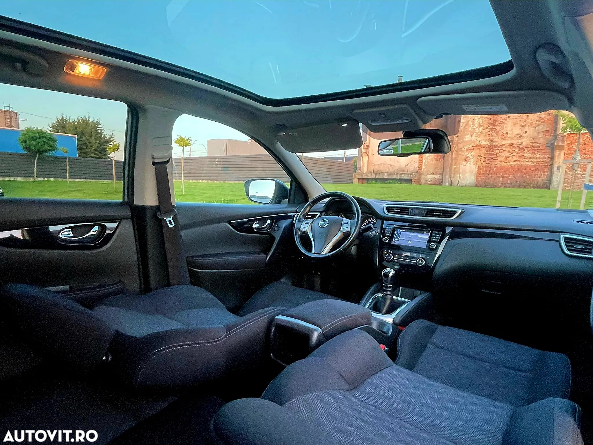 Nissan Qashqai 1.5 DCI Start/Stop N-Connecta - 8