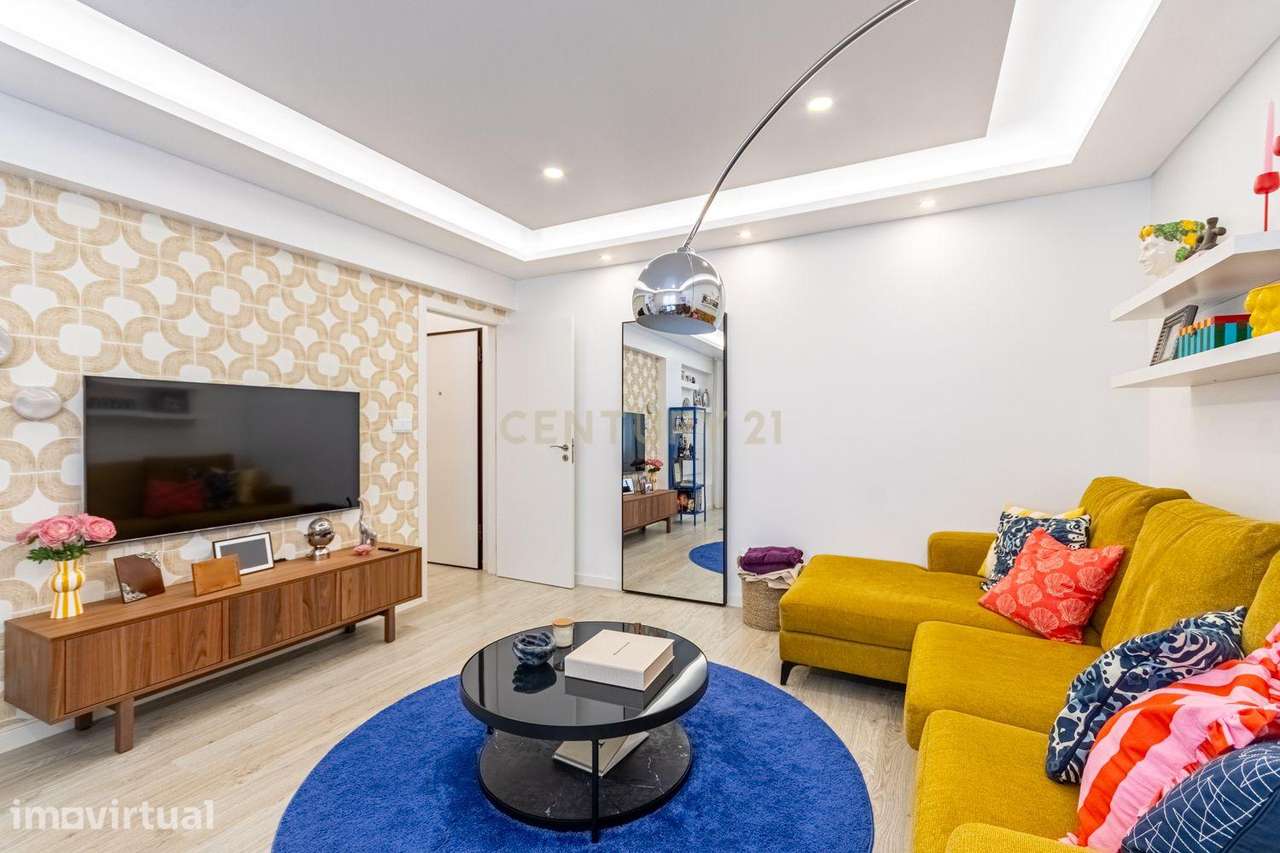 ✨ T2 Totalmente Remodelado | Luminoso | Excelente Localização em Agual - Grande imagem: 2/28