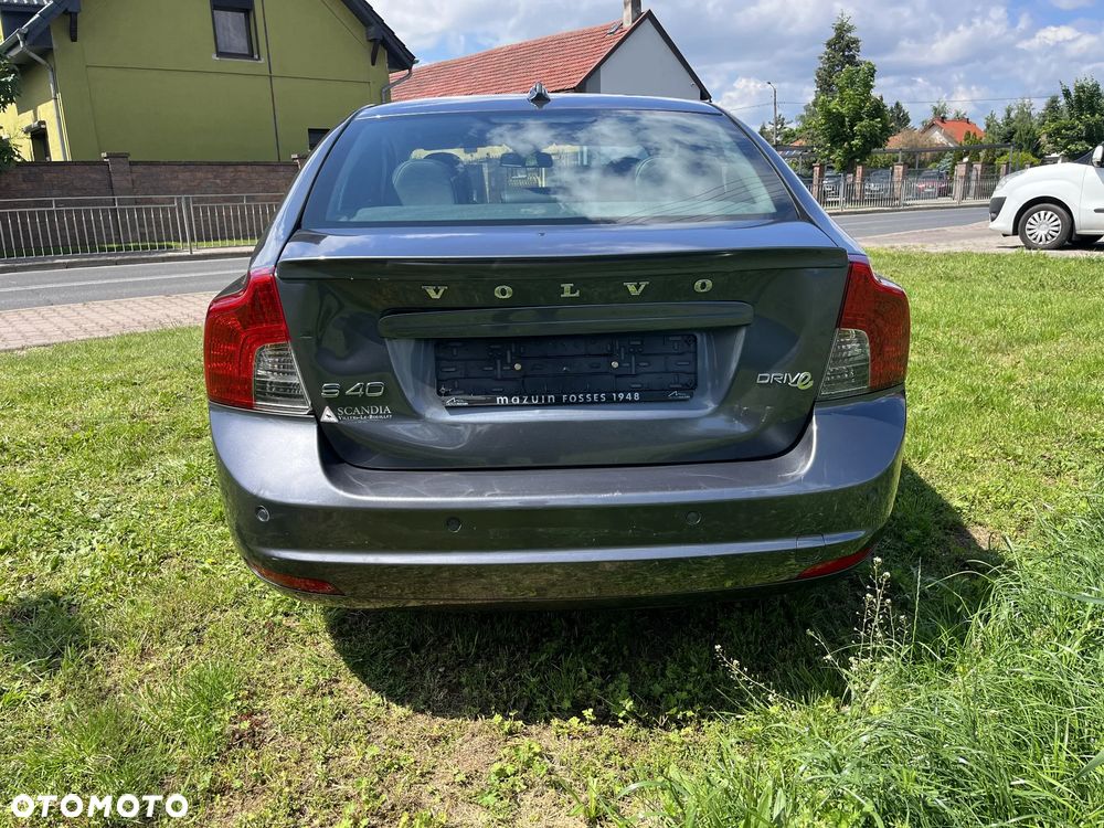 Volvo S40 1.6D Momentum - 4