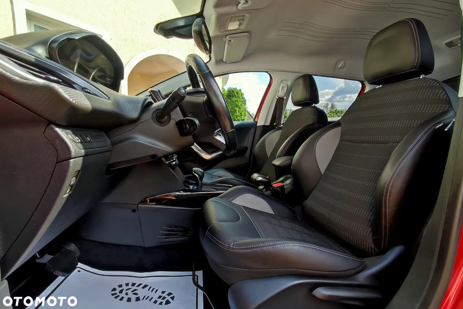 Peugeot 2008 PureTech 110 Stop&Start EAT6 Allure - 10