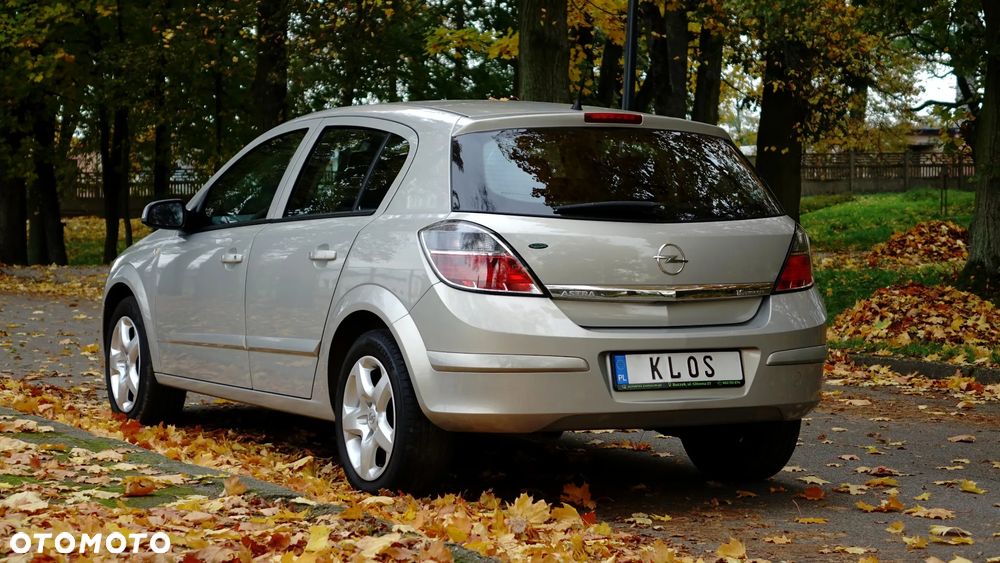 Opel Astra 1.6 Enjoy - 30