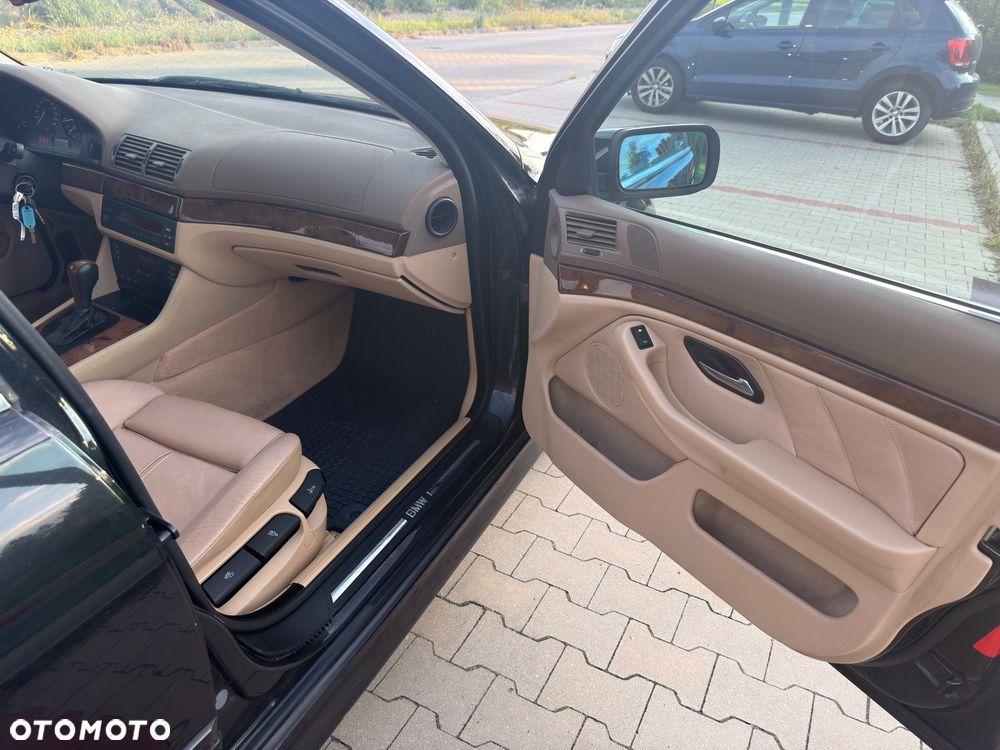 BMW Seria 5 - 21