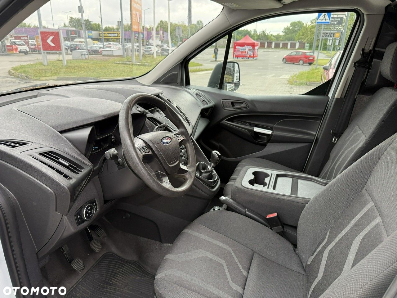 Ford Transit Connect - 17
