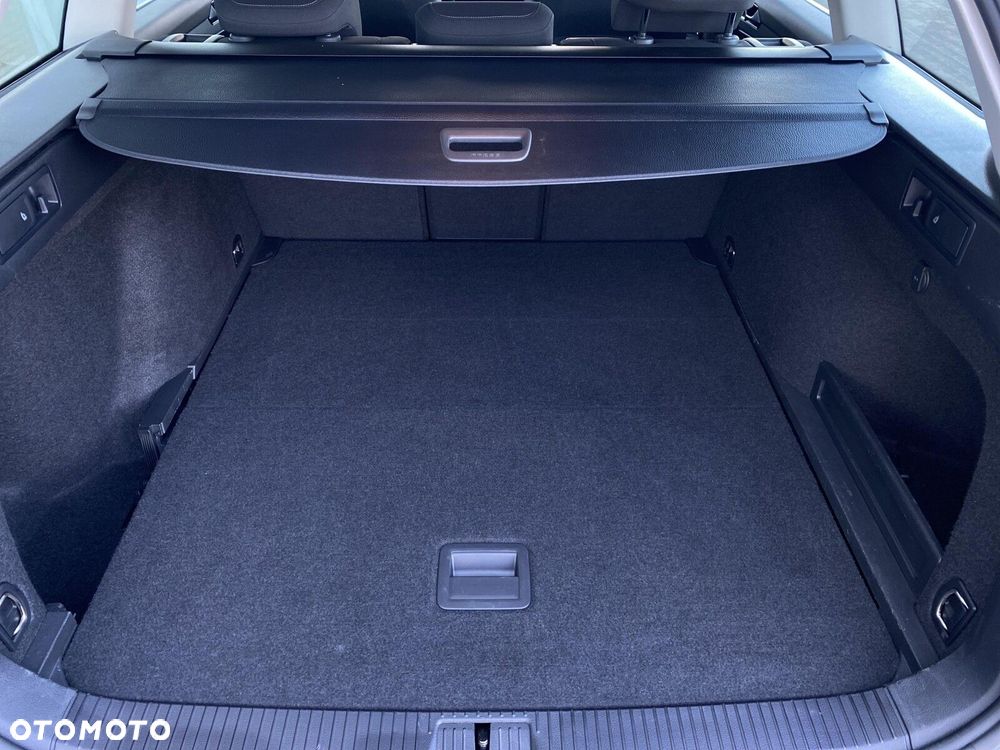 Volkswagen Passat Variant 2.0 TDI EVO Business - 13