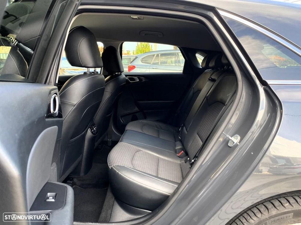 Kia Ceed 1.0 T-GDi Sport - 37