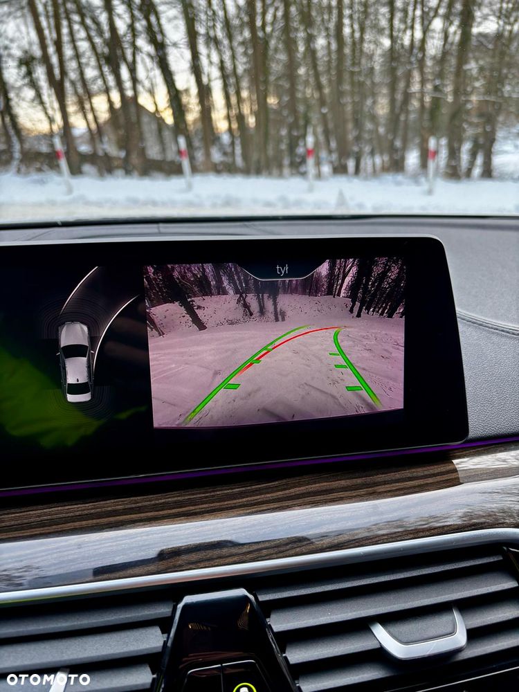 BMW Seria 5 520d xDrive M Sport sport - 10