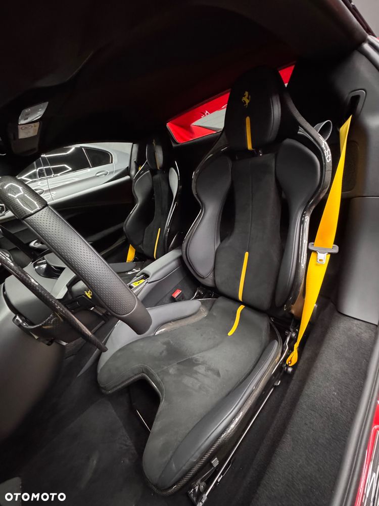 Ferrari 296 GTS - 13