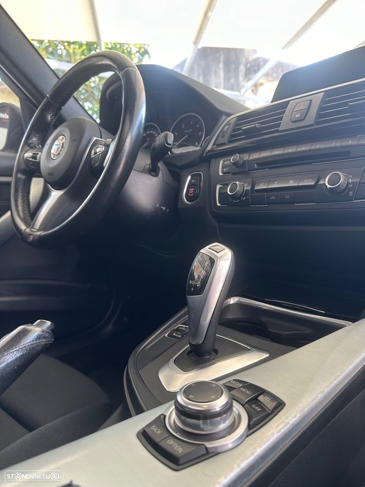 BMW 320 - 19