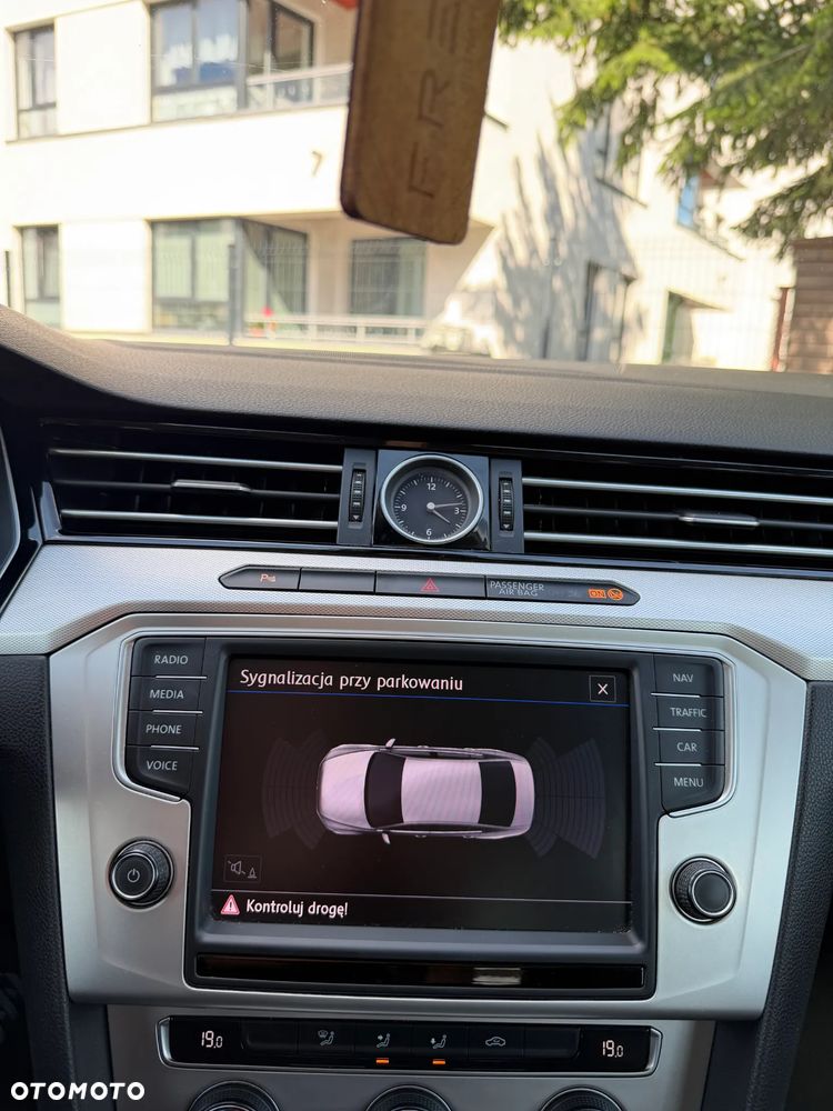Volkswagen Passat 2.0 TDI BMT Trendline - 20