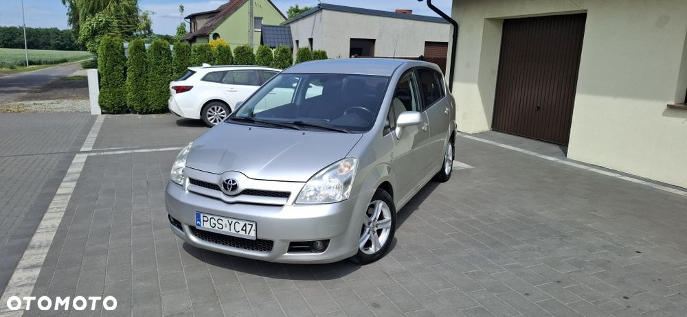 Toyota Corolla Verso - 1