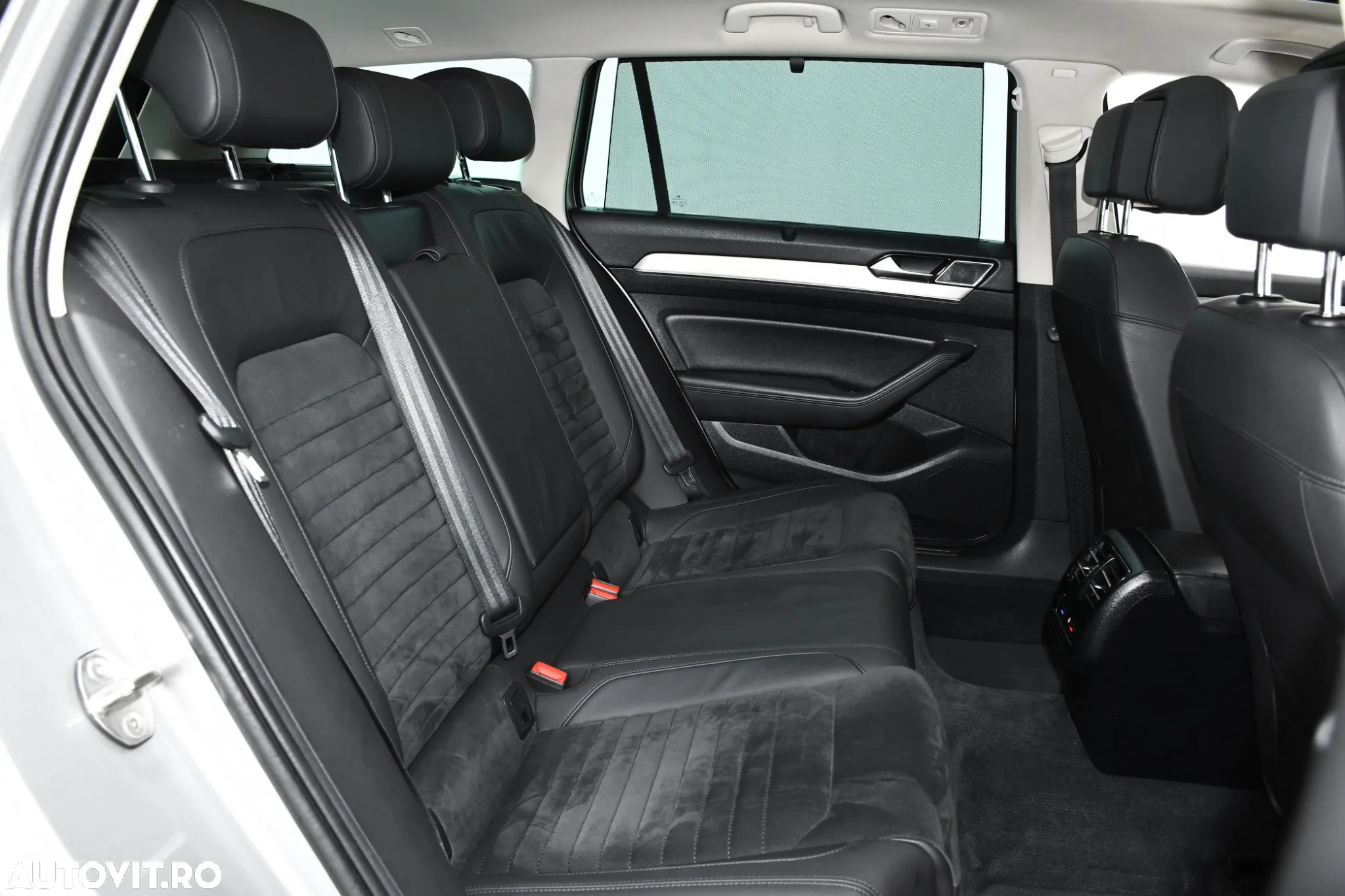 Volkswagen Passat 2.0 TDI DSG Highline - 7