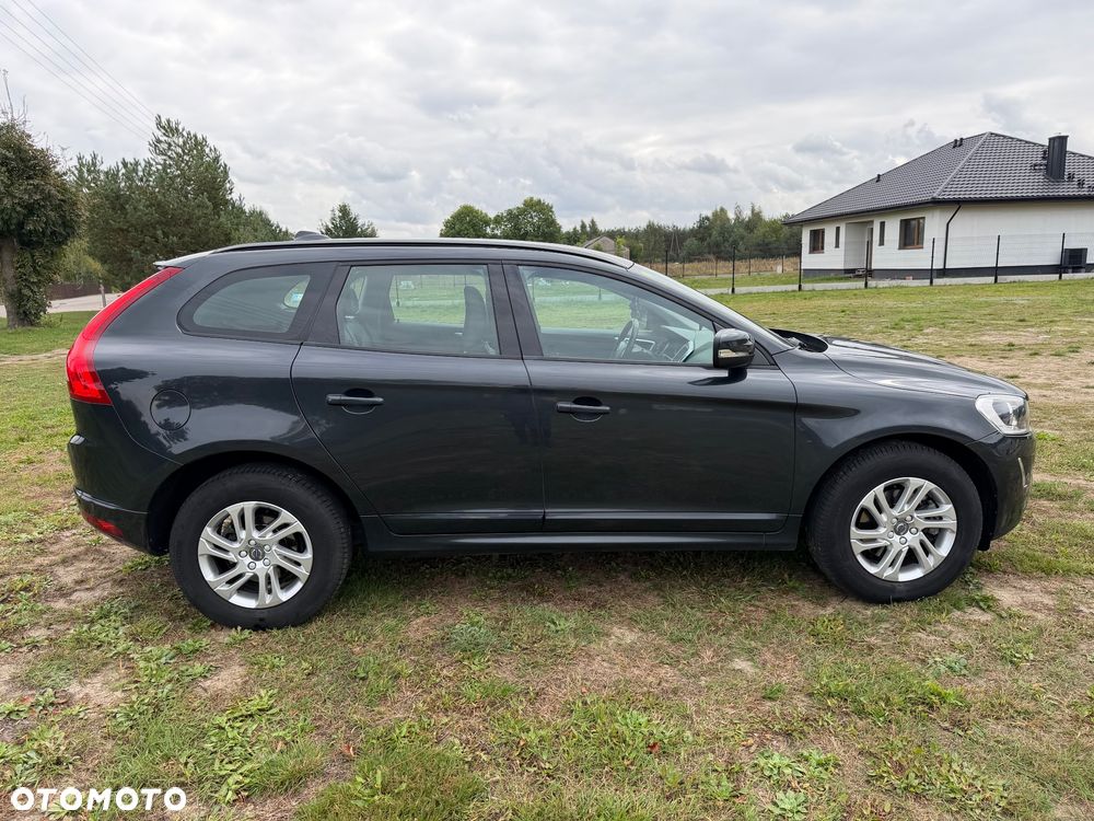 Volvo XC 60 D3 Drive-E Kinetic - 4