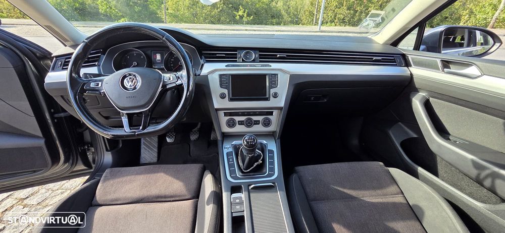 VW Passat Variant 1.6 TDI Confortline - 5
