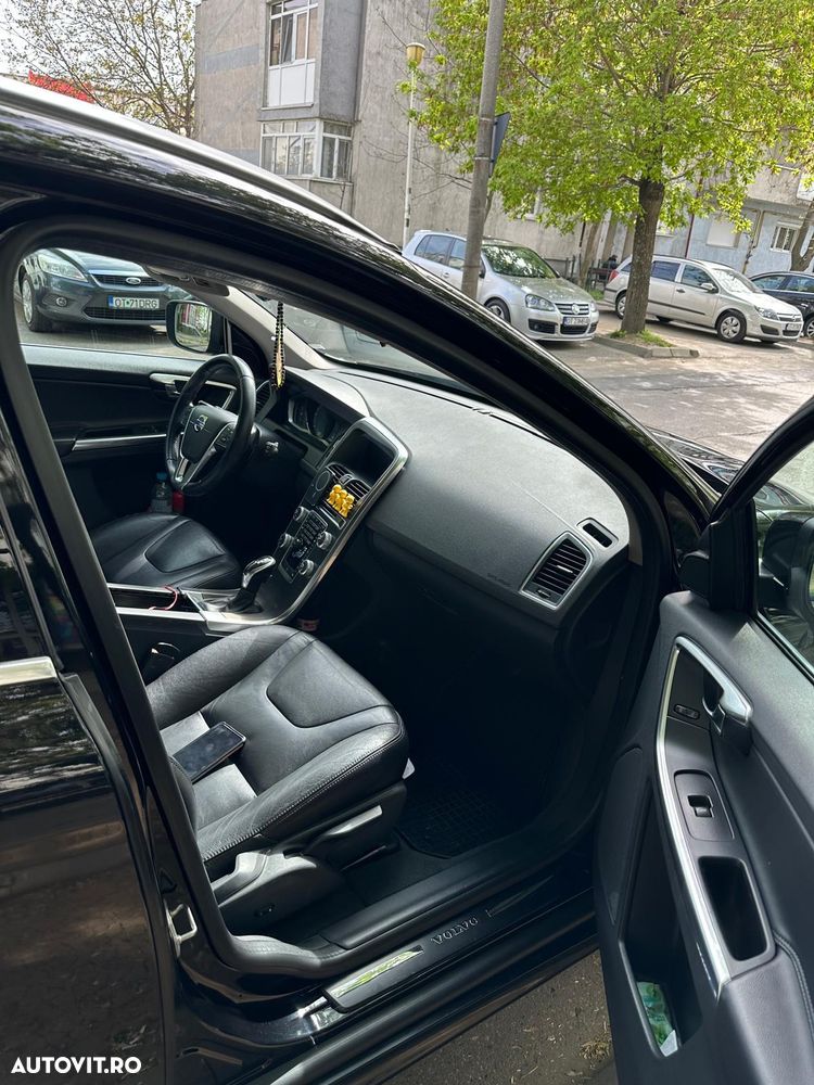 Volvo XC 60 - 4