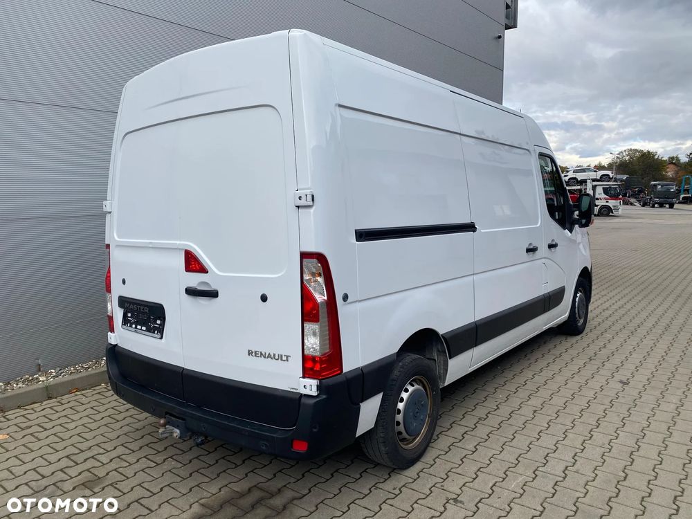 Renault MASTER Furgon L2H2 - 12