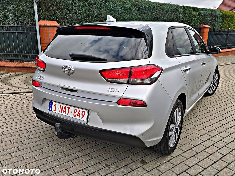 Hyundai i30 1.6 CRDI Fifa World Cup Edition - 18